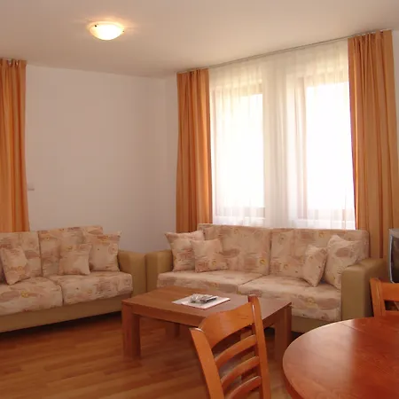 Kasandra Apartmanhotel