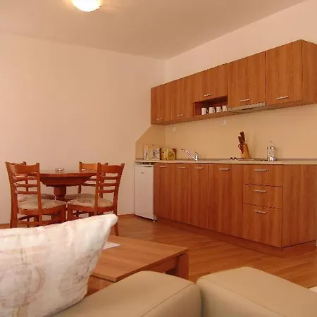 Kasandra Aparthotel