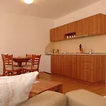 Kasandra Lägenhetshotell